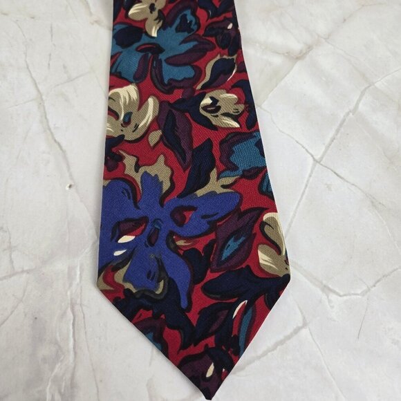 Oleg Cassini 100% Silk Men's Tie Abstract Floral Pattern Red Blue Tan Black Grn - Picture 2 of 6